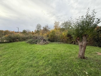 PARC DU MORVAN PETITE MAISON EN GRANIT A RENOVER