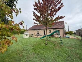 Pavillon de plain-pied sur 1774 m² de jardin clos