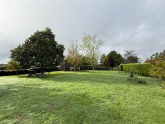 Pavillon de plain-pied sur 1774 m² de jardin clos
