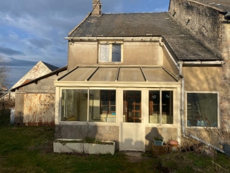 PROCHE QUARRE LES TOMBES PETITE MAISON A RENOVER AVEC GARAGE