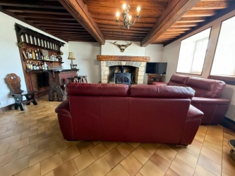 PROPRIETE EXCEPTIONNELLE PARC DU MORVAN 3Ha43 PLAN D'EAU