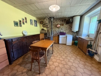 PROPRIETE EXCEPTIONNELLE PARC DU MORVAN 3Ha43 PLAN D'EAU