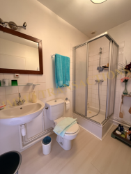Propriété sur ses 3397 m² de jardin clos paysagé