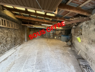 SAULIEU : garage proche du centre-ville