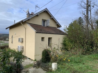 Secteur Avallon maison sur 1195 m² de terrain.